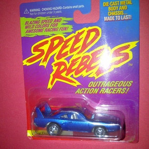 Speed Rebels 1/64th Diecast Wild Thing 1970 Plymouth Road Runner neu auf Karte