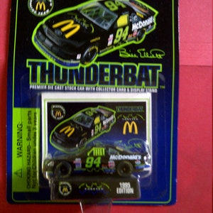Batman Nascar Thunderbat #94 Bill Elliott 1/64th Diecast neu auf Karte