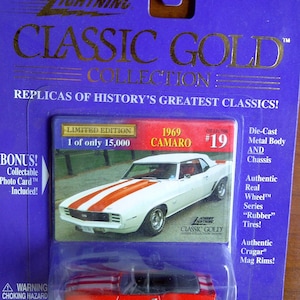 1969 Chevy Camaro 1/64th diecast neu auf Karte
