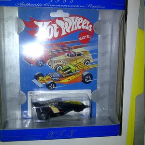 Hot Wheels 1985 Replica XT-3 neu auf Karte