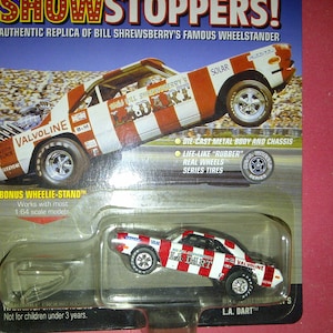 Johnny Lightning Show Stoppers LA Dart Mopar neu auf Karte