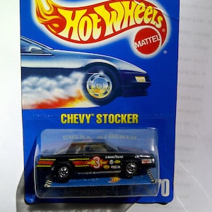 Hot Wheels #70 Chevy Stocker #3 Goodwrench neuf sur carte bleue