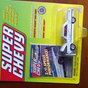 1963 Chevy Impala Z-11 1/64th diecast neu auf Karte