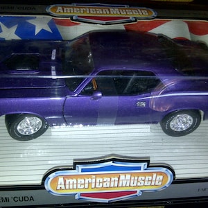 1970 Plymouth Cuda Purple 1:18 Diecast New in box