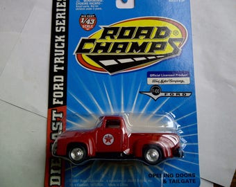 Texaco Ford F-100 Pick Up Truck O Gauge new on card