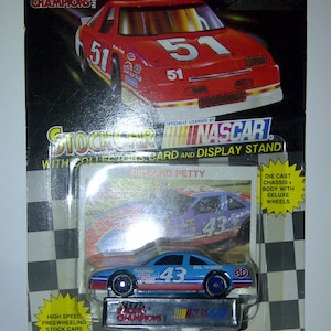 Nascar Classics 1992 Brücke #43 Richard Petty 1/64th DieCast neu auf Karte