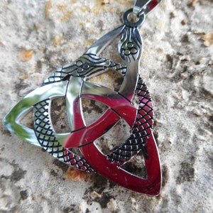necklace triquetra to the two snakes, stainless steel
