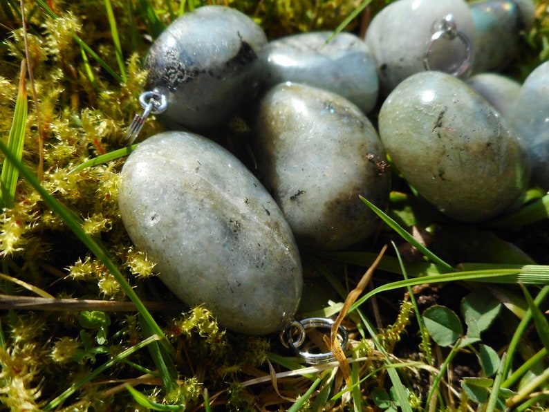 grey labradorite image 2