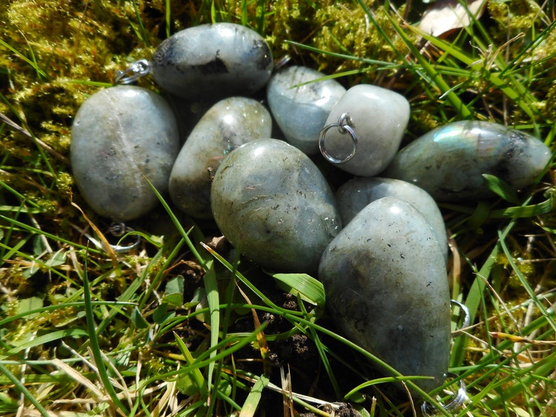 grey labradorite image 1