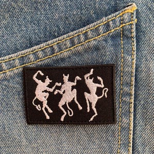 PATCH Dancing Demon Demon Dancers Żelazko Na Naszywki Haftowane Aplikacje