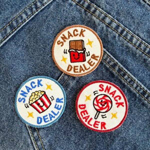 Parche bordado de Snack Dealer con cierre de velcro, para planchar.