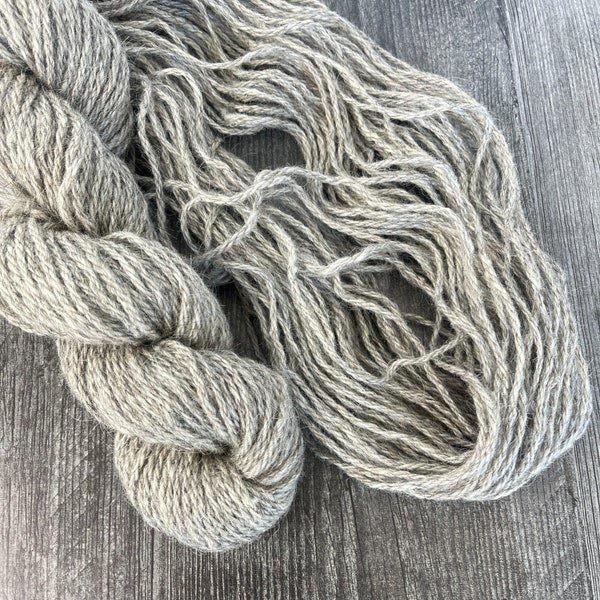 Icelandic Wool Warp Yarn - GRAY Bulky 3-ply, 110 yards,  3.5 oz - Coarse Strong 100% Wool Yarn for Warp or Outerwear from Icelandic Sheep MT