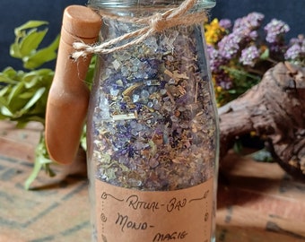 Ritual bath moon magic / ritual bath salts / bath salts / moon magic / moon magic / witchcraft / paganism / wicca / witchcraft / herbal magic