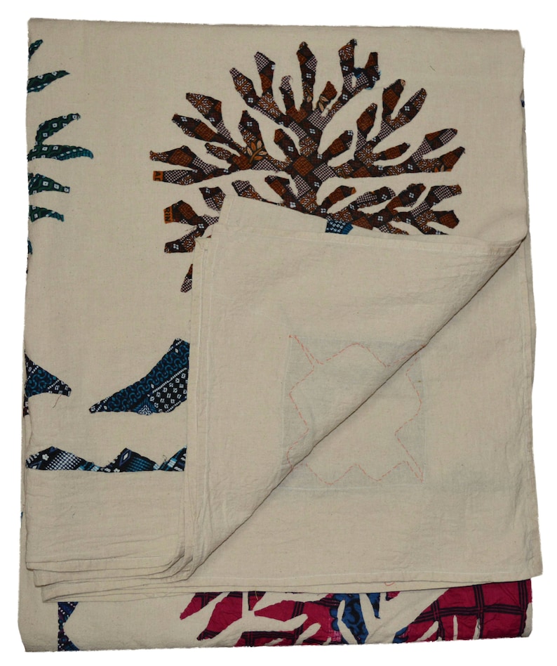 Queen Size Handmade Applique patch work, Bed-cover, Bedspread, Blanket, Coverlet, Linen Bed sheet, 100% Cotton, Vintage Indian Kantha Quilt image 4