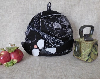 Acogedor de té acolchado grande muy cálido de 13", cubierta de tetera de gato negro durmiente, acogedor con aislamiento patchwork, arte textil 3D de cocina, amante del té y regalo de mamá