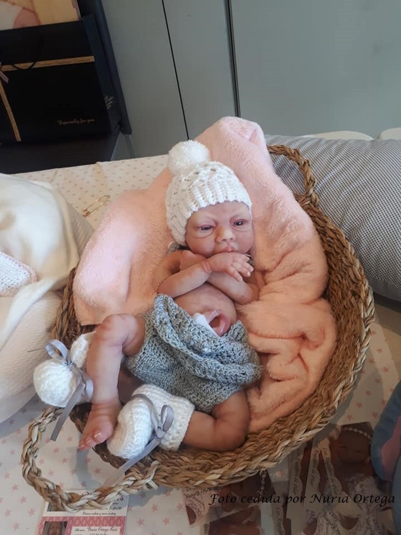silicone babies that open and close eyes
