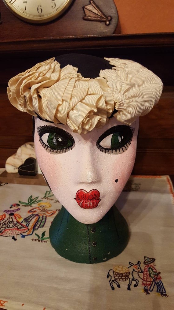 1940s black and cream hat