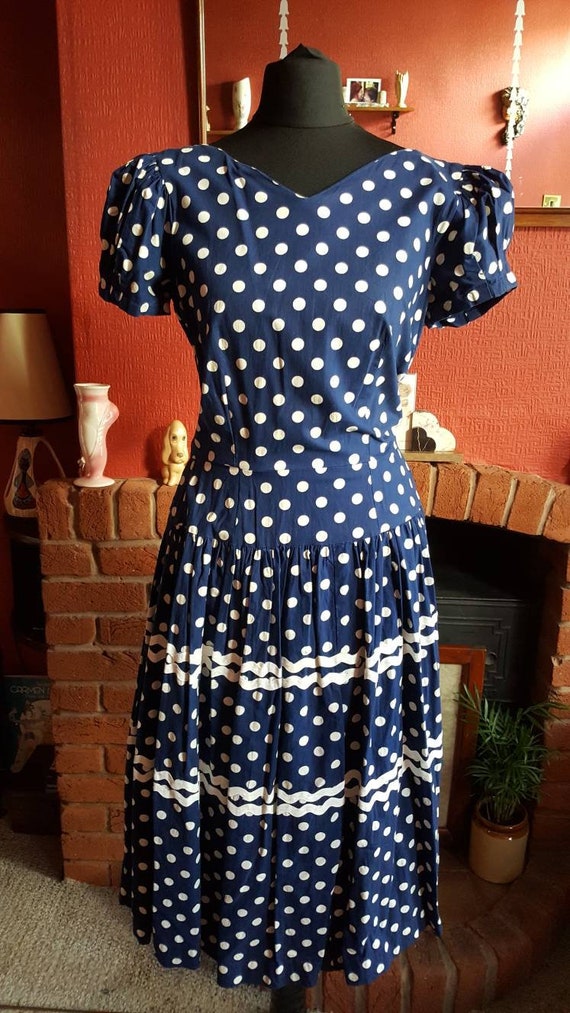 1950s navy and white polka dot dress