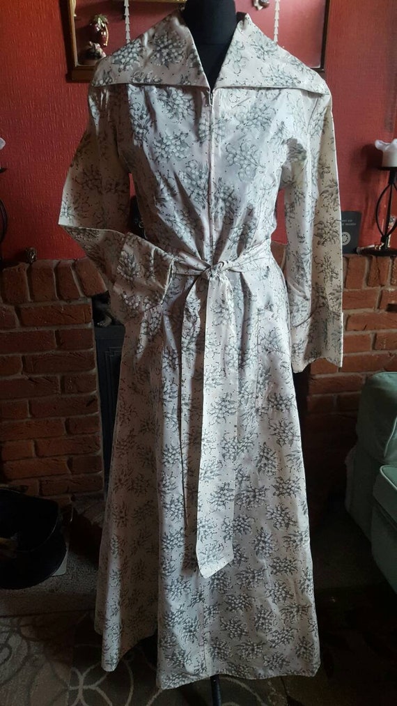 1940s hostess gown