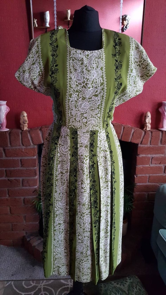 1940s rayon crepe dress