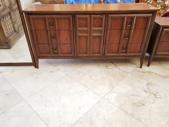 Vintage Mid Century Modern Walnut Bedroom Dresser Mirror Etsy