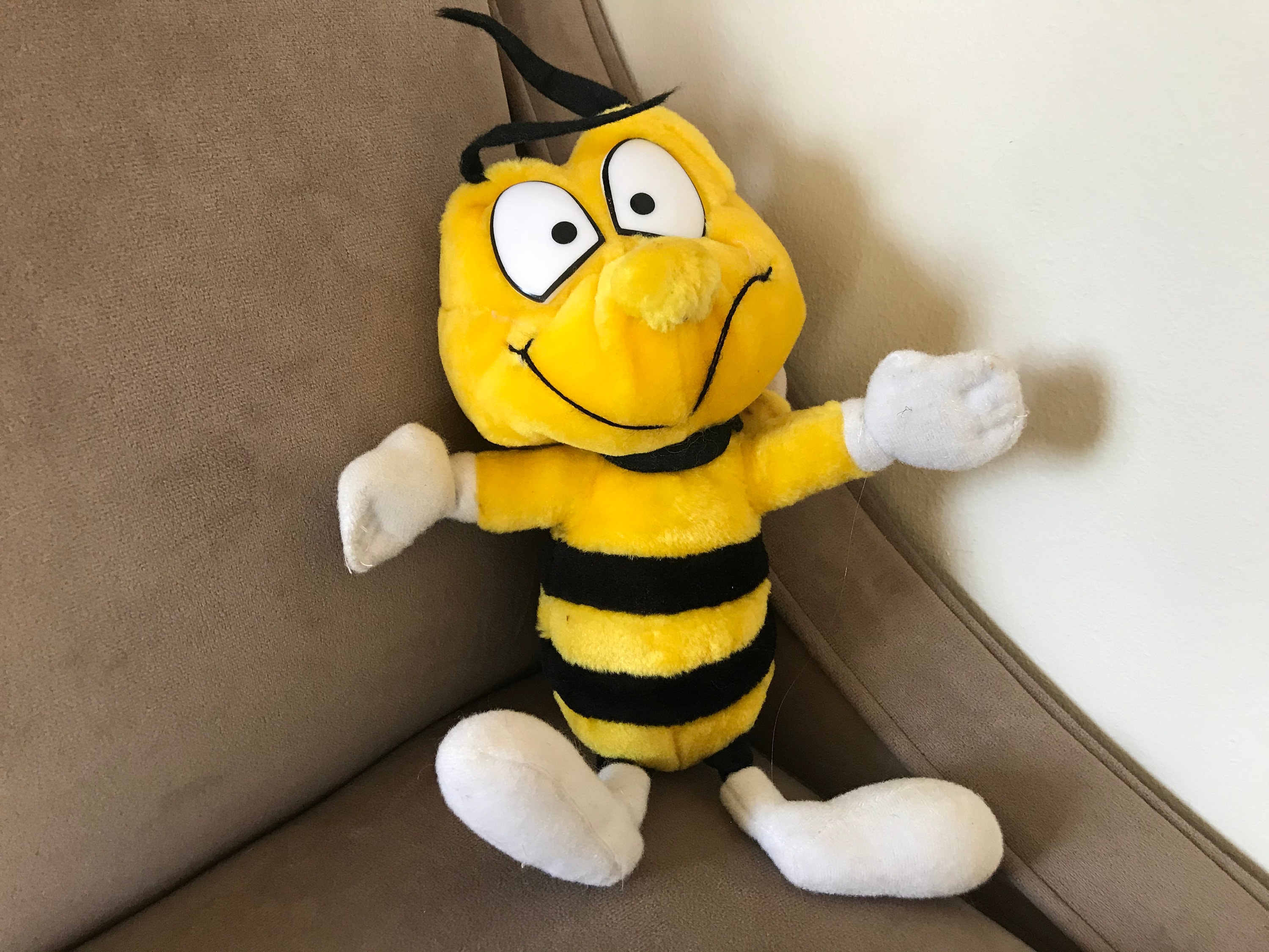 Cheerios HONEY BUTT THE OBESE BEE BY RON ENGLISH From The Cereal Killer