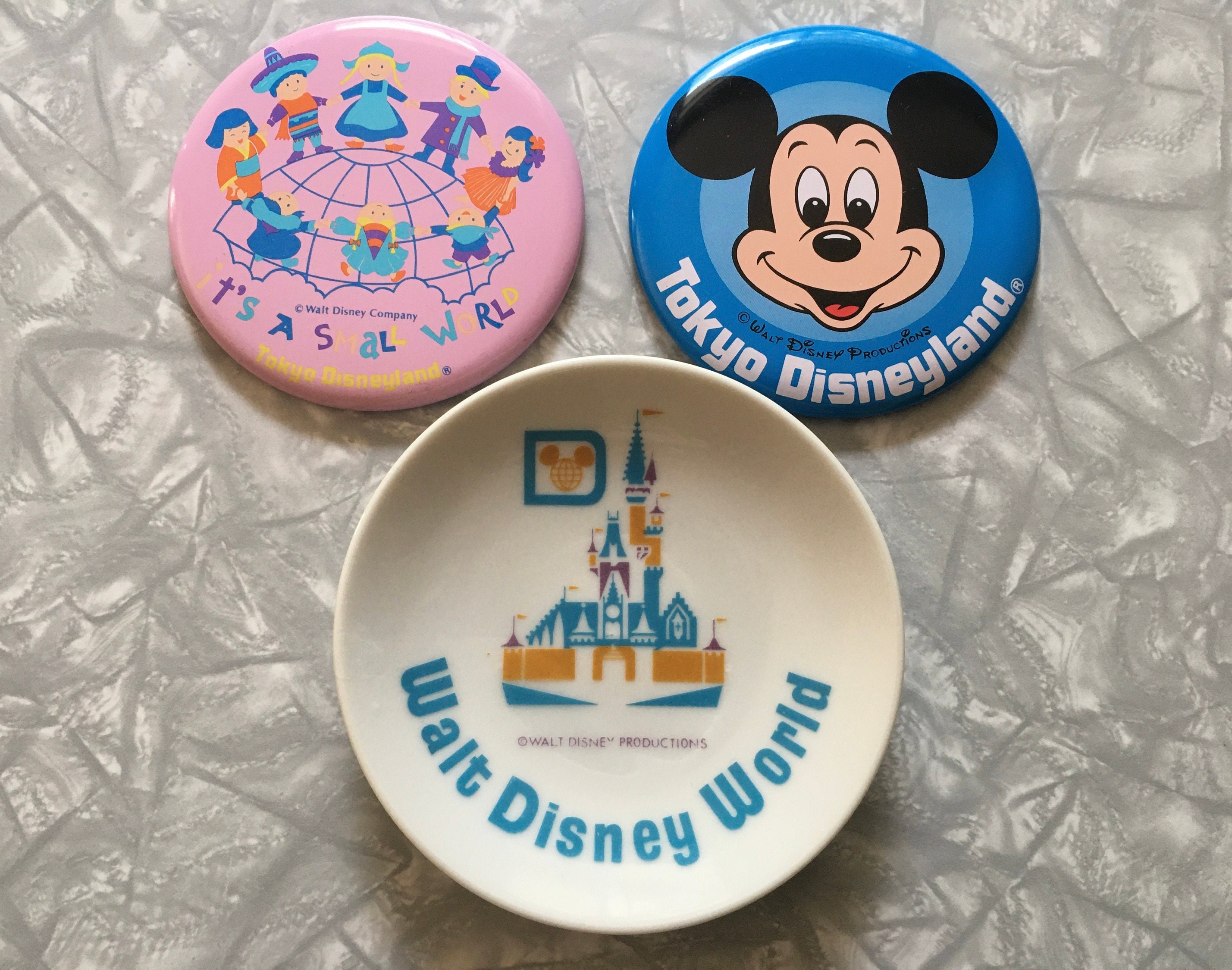 Vintage Walt Disney Pin-back Button Lot Of 5 Disneyland Disney World 60th