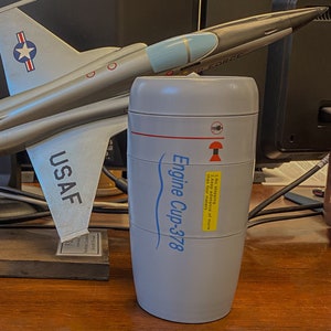 Självsnurrande jetmotormugg för flyg - 350 ml