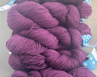 LIQUIDACIÓN - Cloudborn Highland Worsted Plum Heather - DIEZ madejas