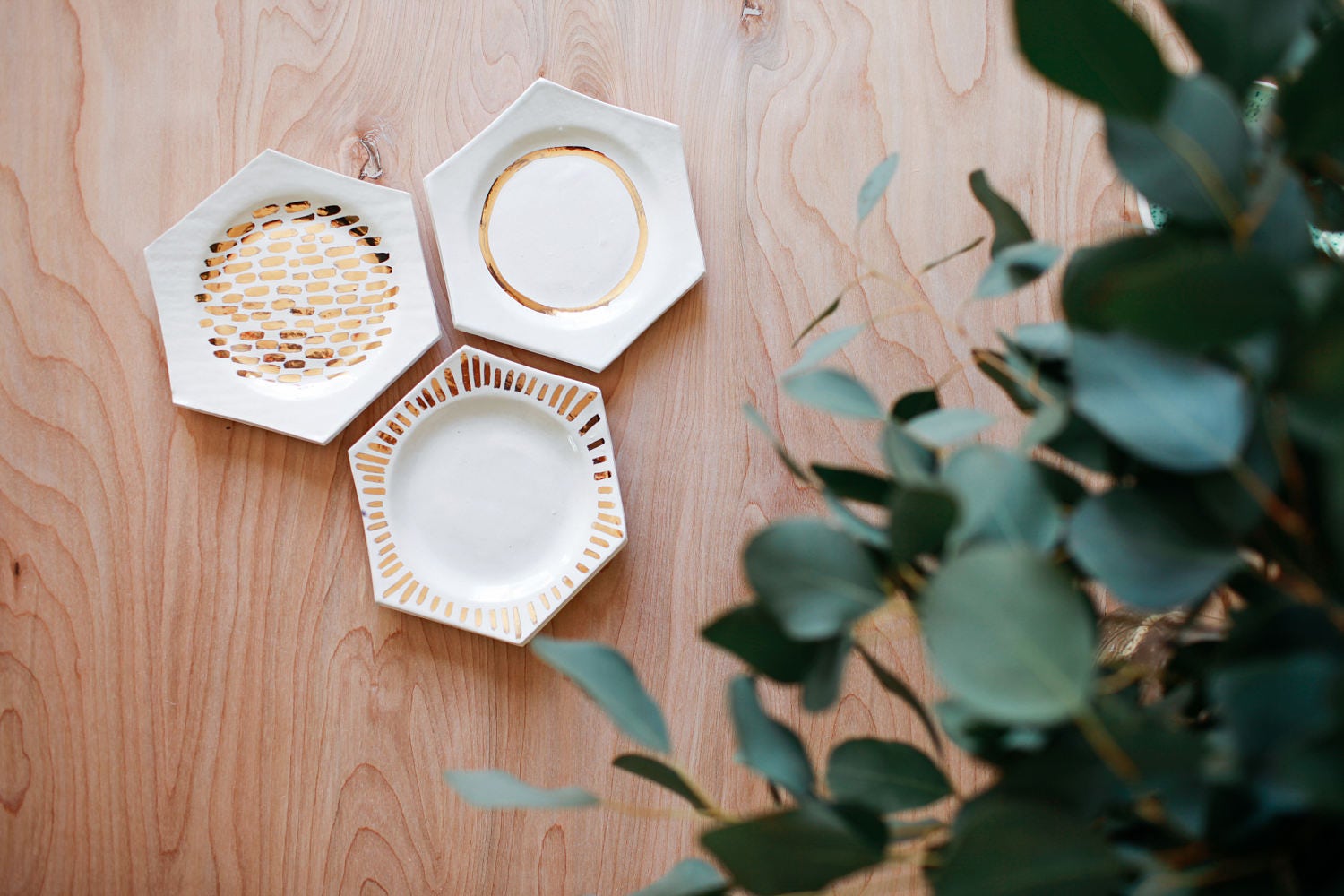 Ensemble de 3 Plats en Céramique Nid d'abeille Brillant d'or