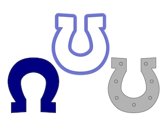 Può includere: Tre disegni a forma di ferro di cavallo. Il primo è un contorno blu di un ferro di cavallo. Il secondo è un ferro di cavallo blu pieno. Il terzo è un ferro di cavallo grigio con cinque fori.