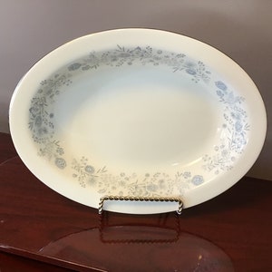 Wedgwood Belle Fleur 10&quot; x 7 12/2&quot; Oval Serving Bowl