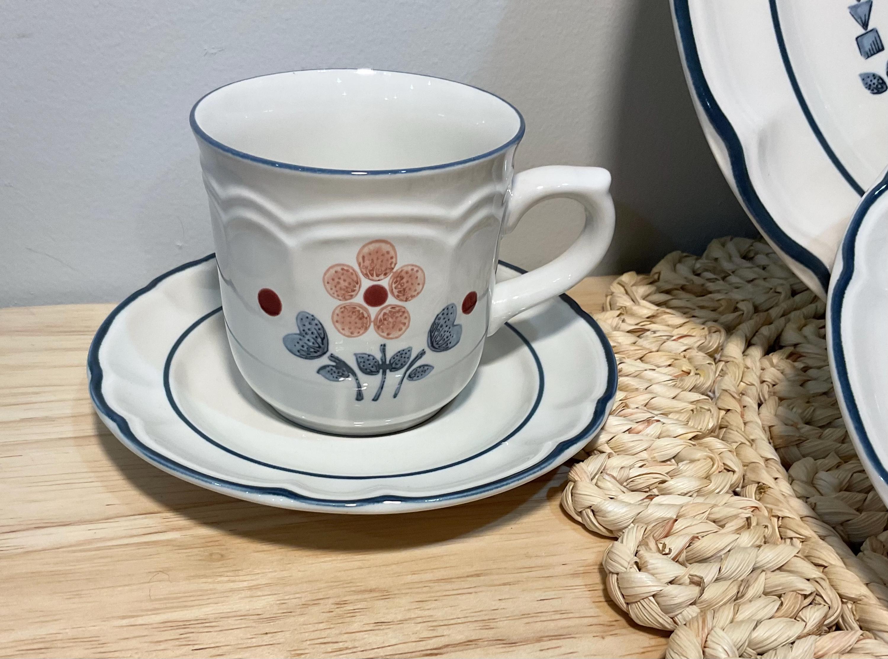 Vintage Brambleberry Stoneware Place Setting: Hearthside