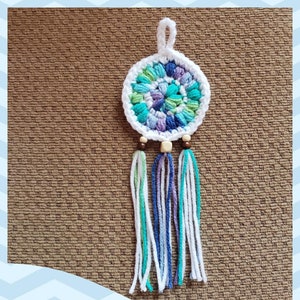 Crocheted Mini Dreamcatcher - 7&quot; - home decor, wall hanging, decoration, gift idea