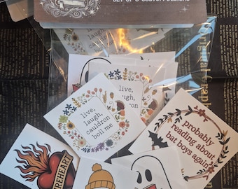 Pack d'autocollants LIVRES | 5 grands stickers personnalisés sur le thème du livre | Inspiré des livres fantastiques, autocollants en vinyle de haute qualité pour les lecteurs et les amateurs de lecture