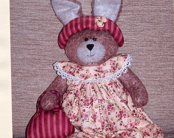 Spielzeug Filz-Kaninchen-Schnittmuster Gegliederter Hase und ihre Kleidung - in voller Größe Papierschnittmuster & Anleitung Lady Primrose Ostern Landvolk