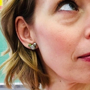 Micky Maus Ohrstecker, Upcycling von Karten zu Park Schmuck, ein einzigartiges Geschenk oder Park Accessoire