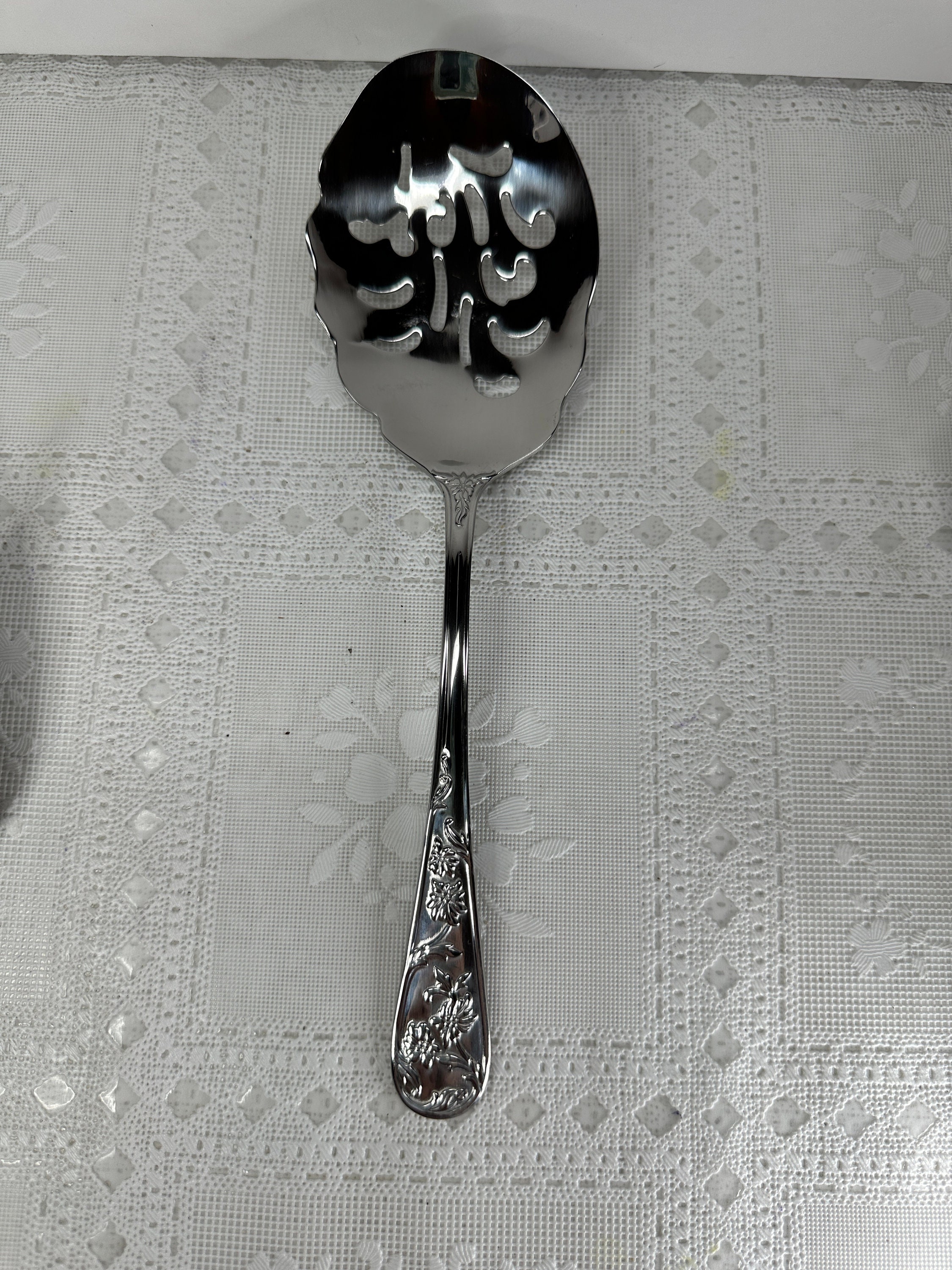 Reed & Barton Queens Garden Serving Utensils, Reed and Reed & Barton Queens Garden Serving Utensils, Reed and