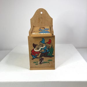 Disneyland Snow White Wood Candy Box, 1960s Disneyland Snow White Candy Box, Disneyland Memorabilia, Vintage Disneyland Souvenir