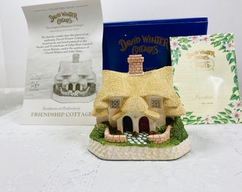 1994 David Winters Miniature Friendship Cottage, David Winters Friendship Cottage, David Winters Original Miniature Cottages