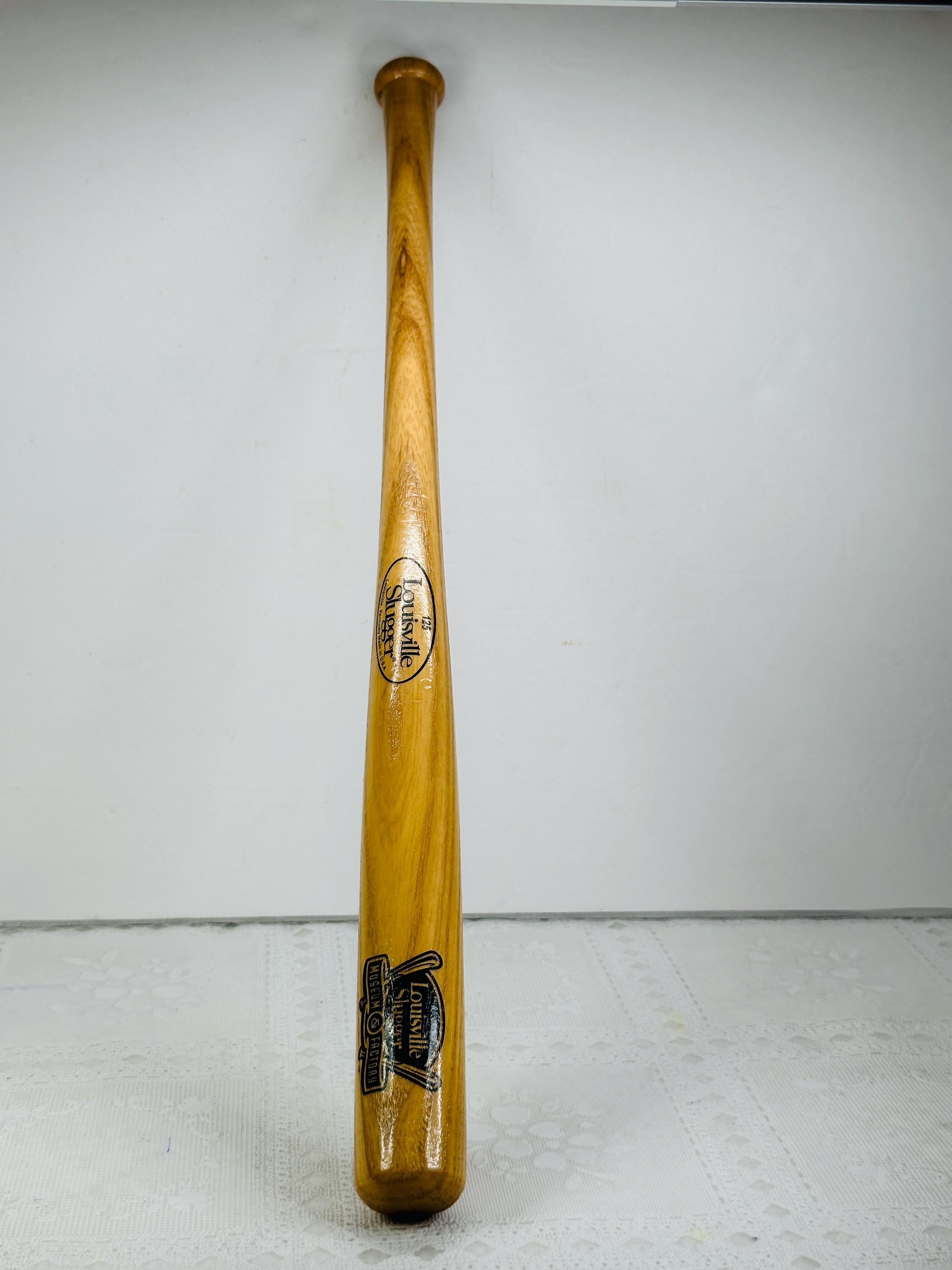 Louisville Slugger Museum Factory 18 Inch Bat, Louisville