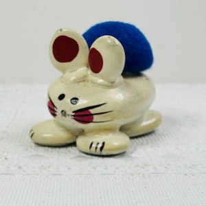 Miniature Animal Stone Pincushion, Small Stone Mouse Pincushion, Vintage Stone Pincushion, Figural Pincushion, Animal Pincushion