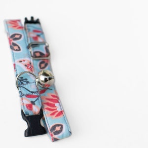 Floral Cat Collar- Spring Cat Collar- Cute Kitten Collar- Girl Cat Collar- Fashion Cat Collar- Unique Cat Collar- Breakaway Cat Collar