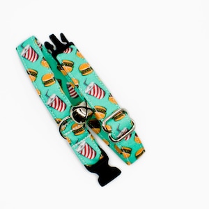 Hamburger Cat Collar: Cheeseburger Food Print- Breakaway or Non-Breakaway Buckle- Puppy- XSmall Dog