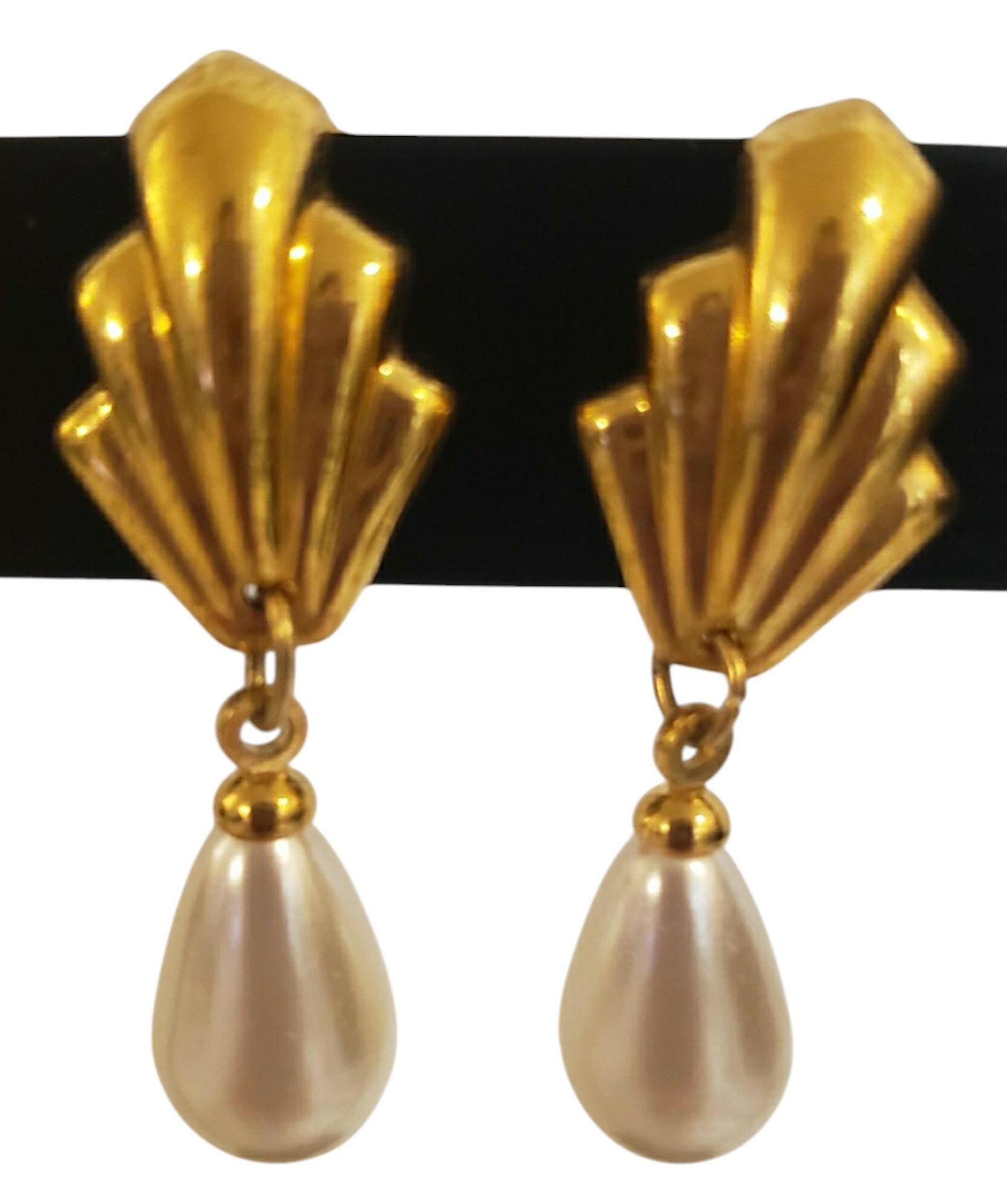 Vintage Napier faux Pearl Teardrop Dangle Earrings Classic Gold Tone Shell Design clip ons with comfort clip screw back