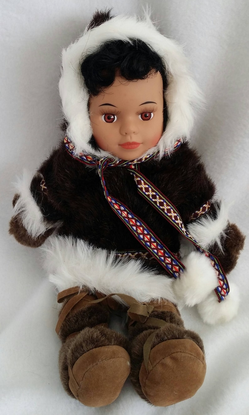 Eskimo Girl Doll ~ Alaska Souvenir ~ Arctic Circle Enterprises ~ Anchorage Alaska