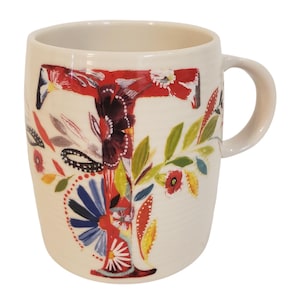Caneca de café e chá Starla Hoffman Anthropologie Monogram T