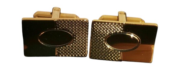 Gold toned rectangle cufflinks - image 3
