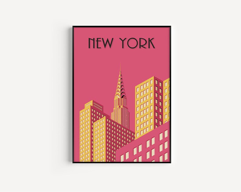 Puede incluir: Una ilustraci&oacute;n rosa y amarilla del horizonte de la ciudad de Nueva York, con el edificio Chrysler y otros rascacielos. El texto "NEW YORK" est&aacute; en la parte superior de la imagen.