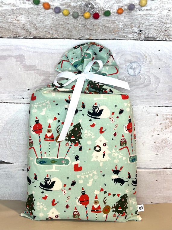 Reusable Fabric Gift Bag -- Kitty Christmas